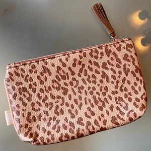 - New Ipsy 💕5 for 25💕bag